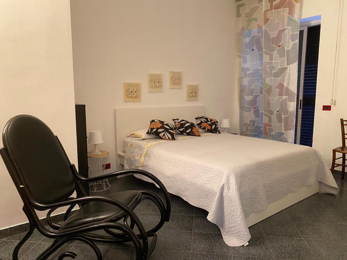 Dimora Nina Bed & Breakfast Sannicandro di Bari Ngoại thất bức ảnh